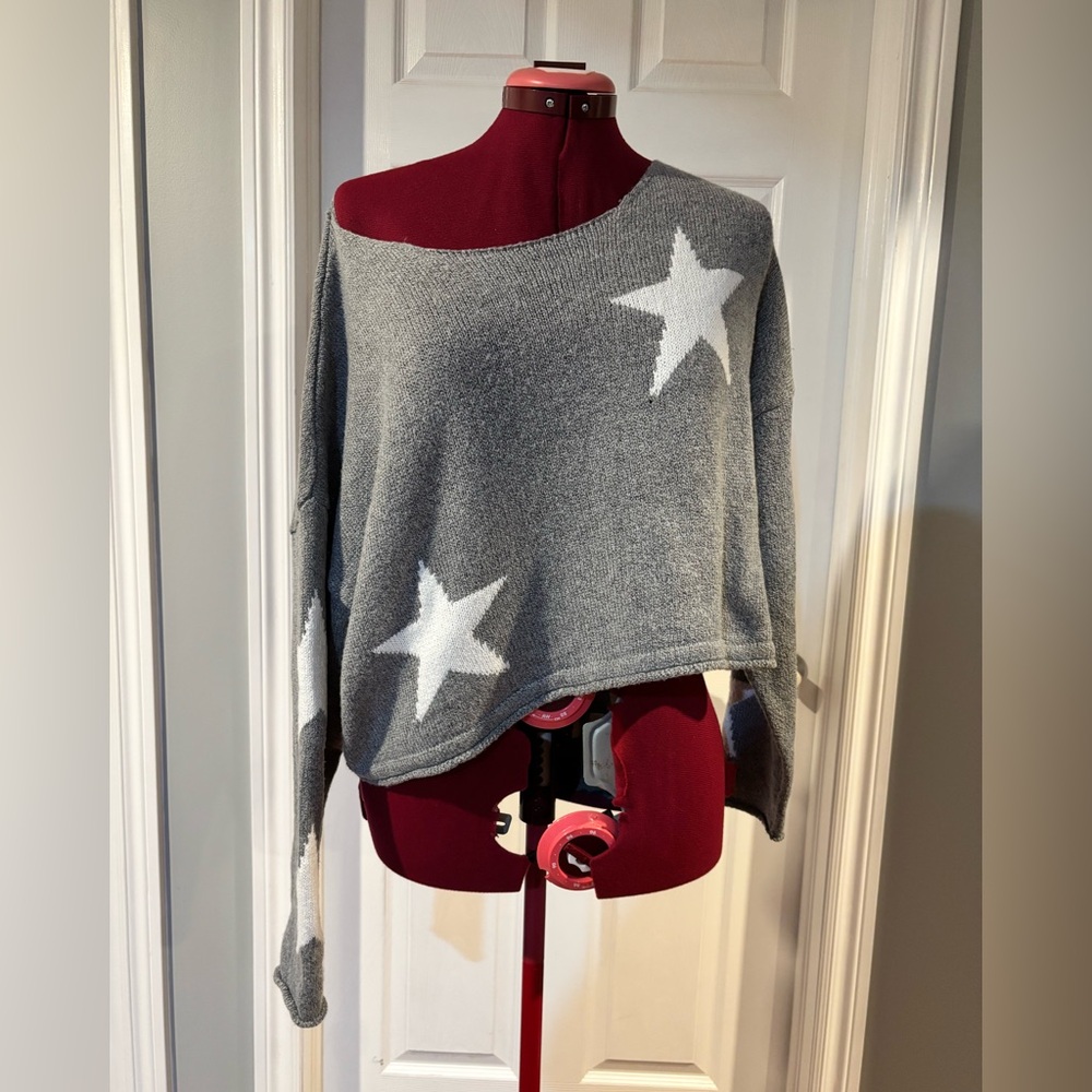 SHEIN Gray Off-the-Shoulder Star Sweater